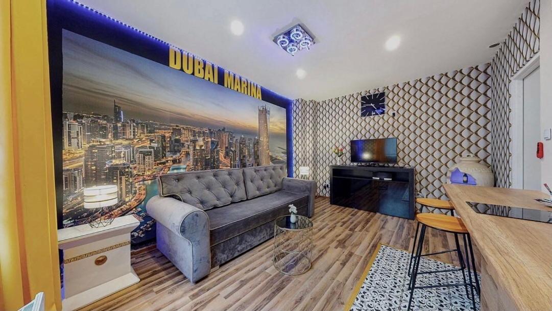 Ferienwohnung Dubai Marina De Lux Bytom Exterior foto