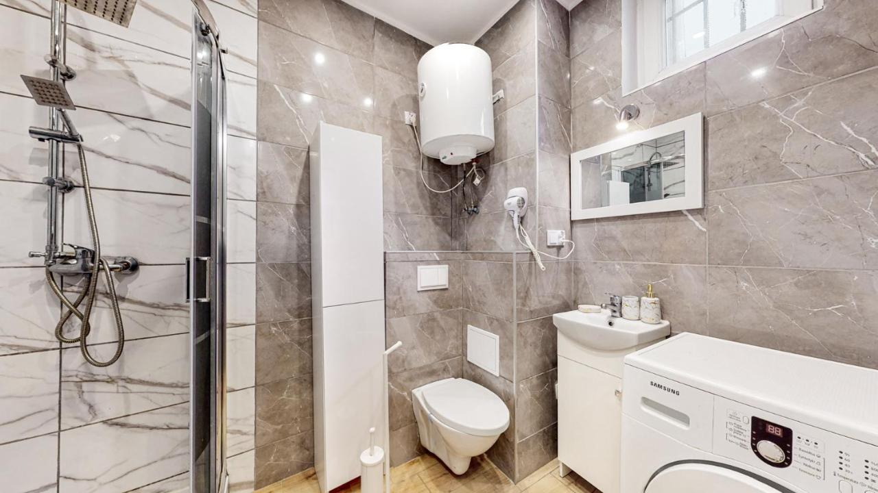 Ferienwohnung Dubai Marina De Lux Bytom Exterior foto